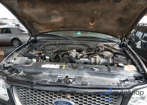 2002 Ford F-150 Lariat/Xl/Xlt from USA, damaged, VIN 1FTRX18L22NB52844